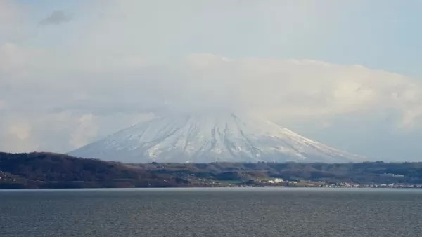 Ghost of Yotei se déroulant à Hokkaido pour son sens du danger et de la beauté